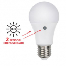 Lampadina LED 9,5W 800lm 3000K 230V con crepuscolare 2 sensor